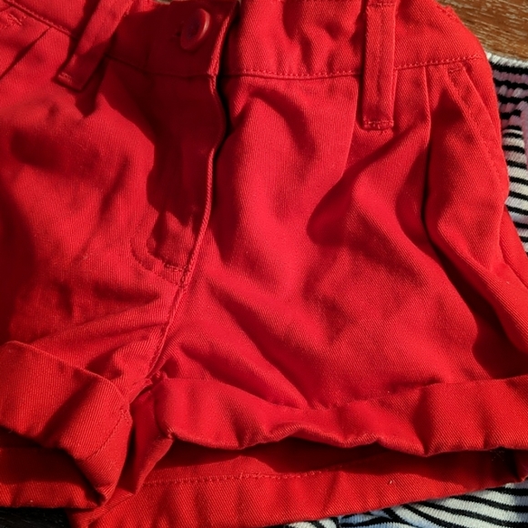 EUC 2 Shorts 12-18 and 18 Months - Picture 5 of 5